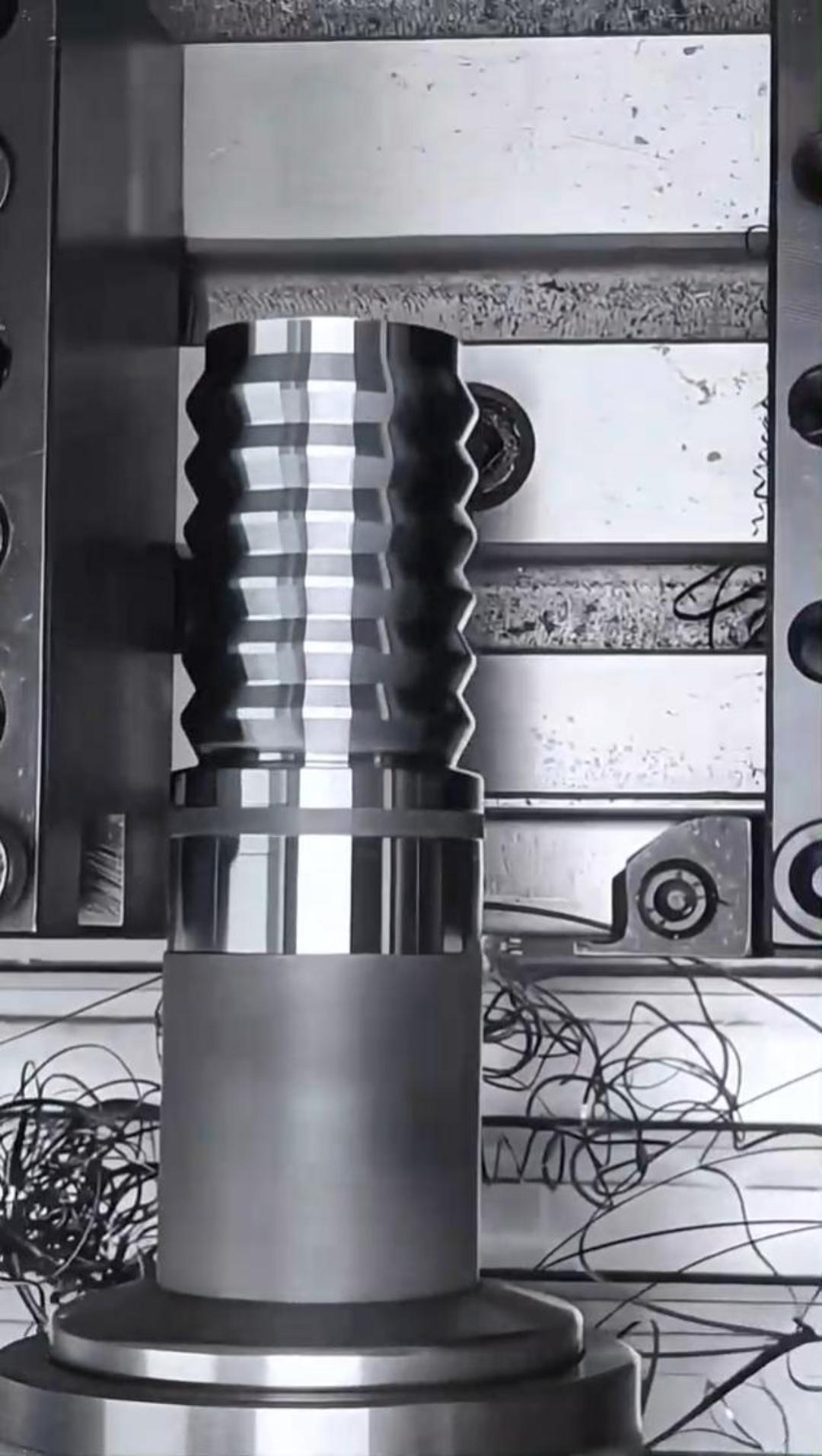 Learn the Differences Between CNC Turning and CNC Milling